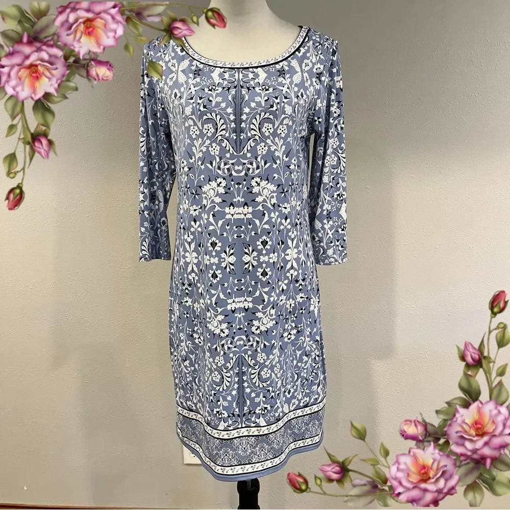 Pale blue and White Long Sleeve stretchy mini Dress size large